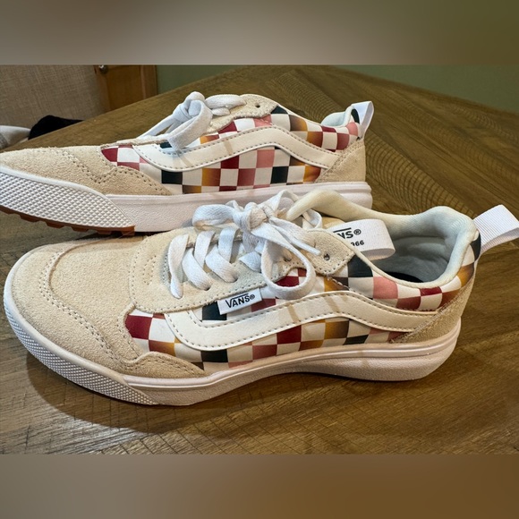 Vans Ultra Range EXO Lightweight Cream and Multicolor Checkered Sneakers - Picture 3 of 10